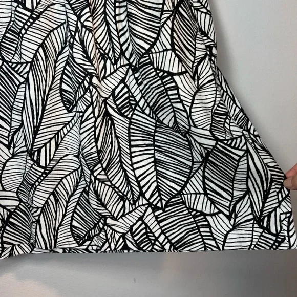 Loft Linen Blend Skirt Black Ivory Tropical Leaf Pockets NEW Womens Large Petite - Picture 3 of 10